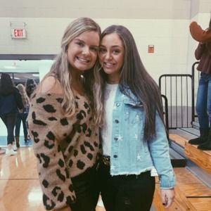 Meet your Posher, Claire